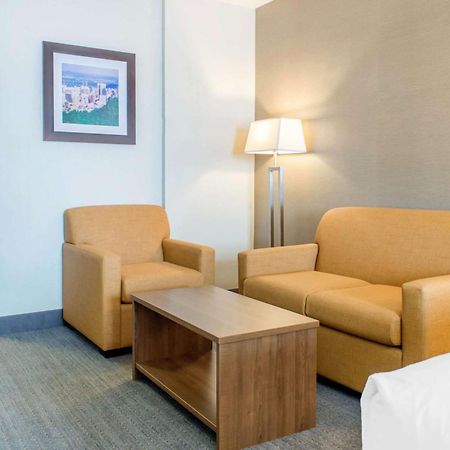 Quality Hotel Dorval Esterno foto