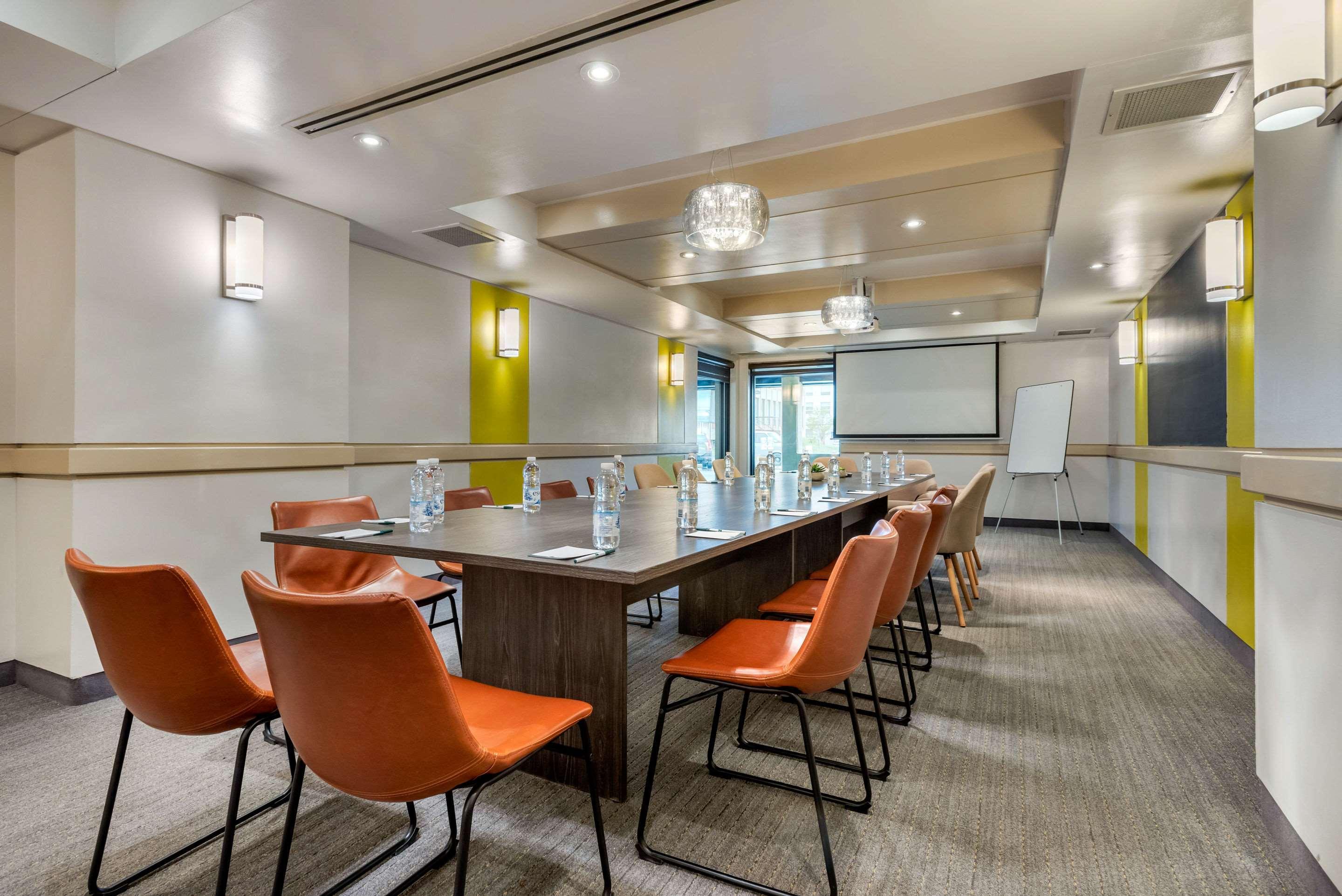 Quality Hotel Dorval Esterno foto