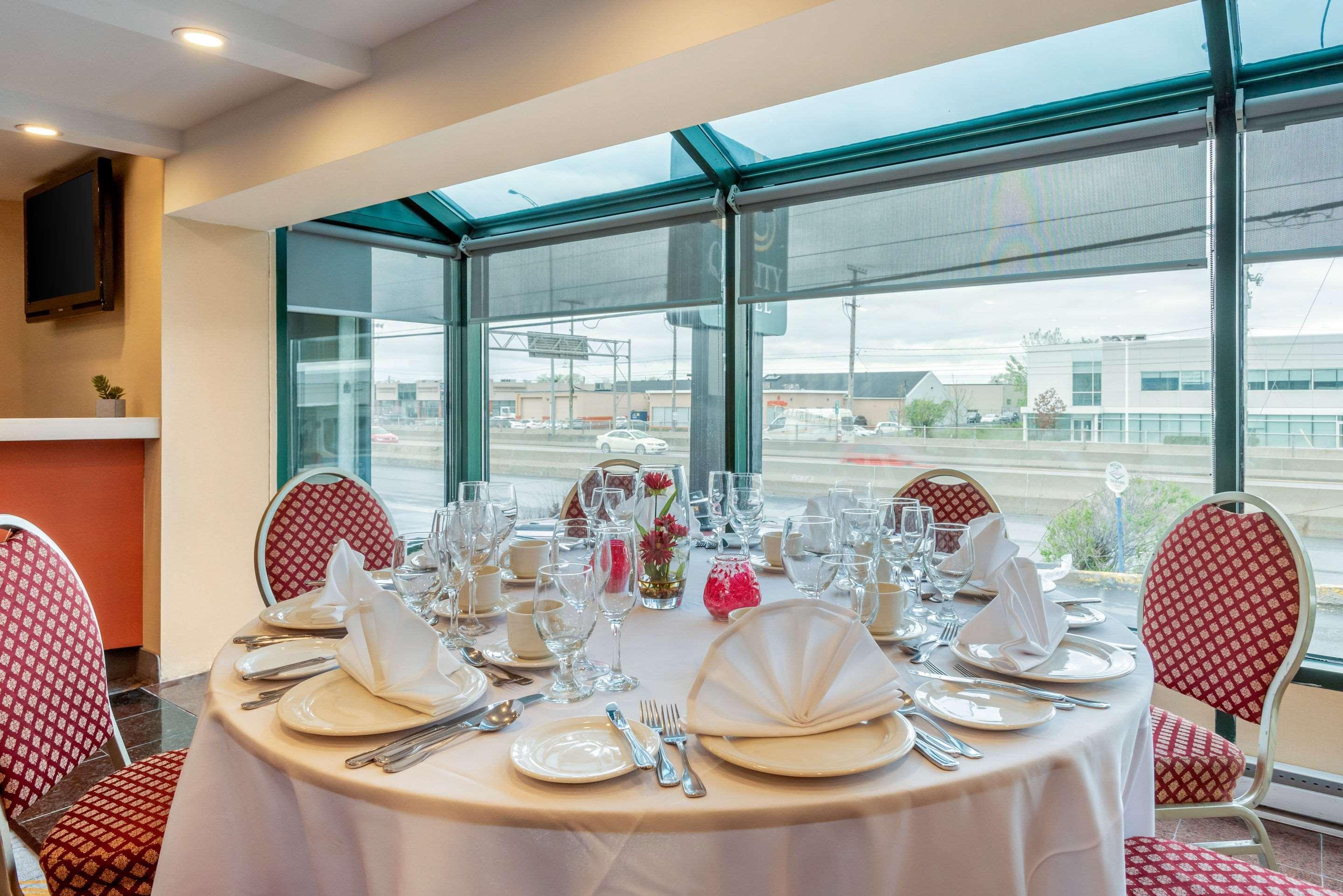 Quality Hotel Dorval Esterno foto
