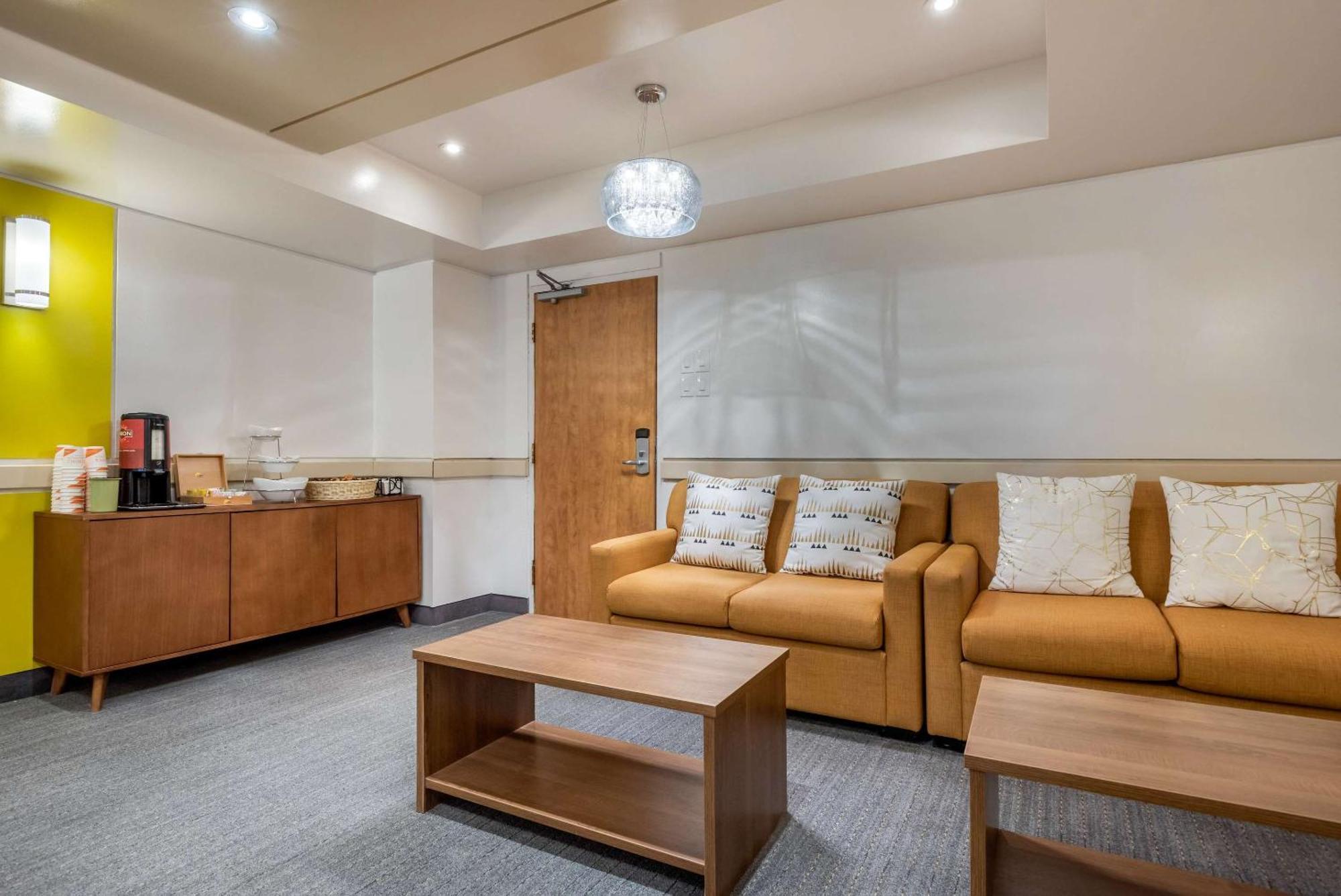Quality Hotel Dorval Esterno foto